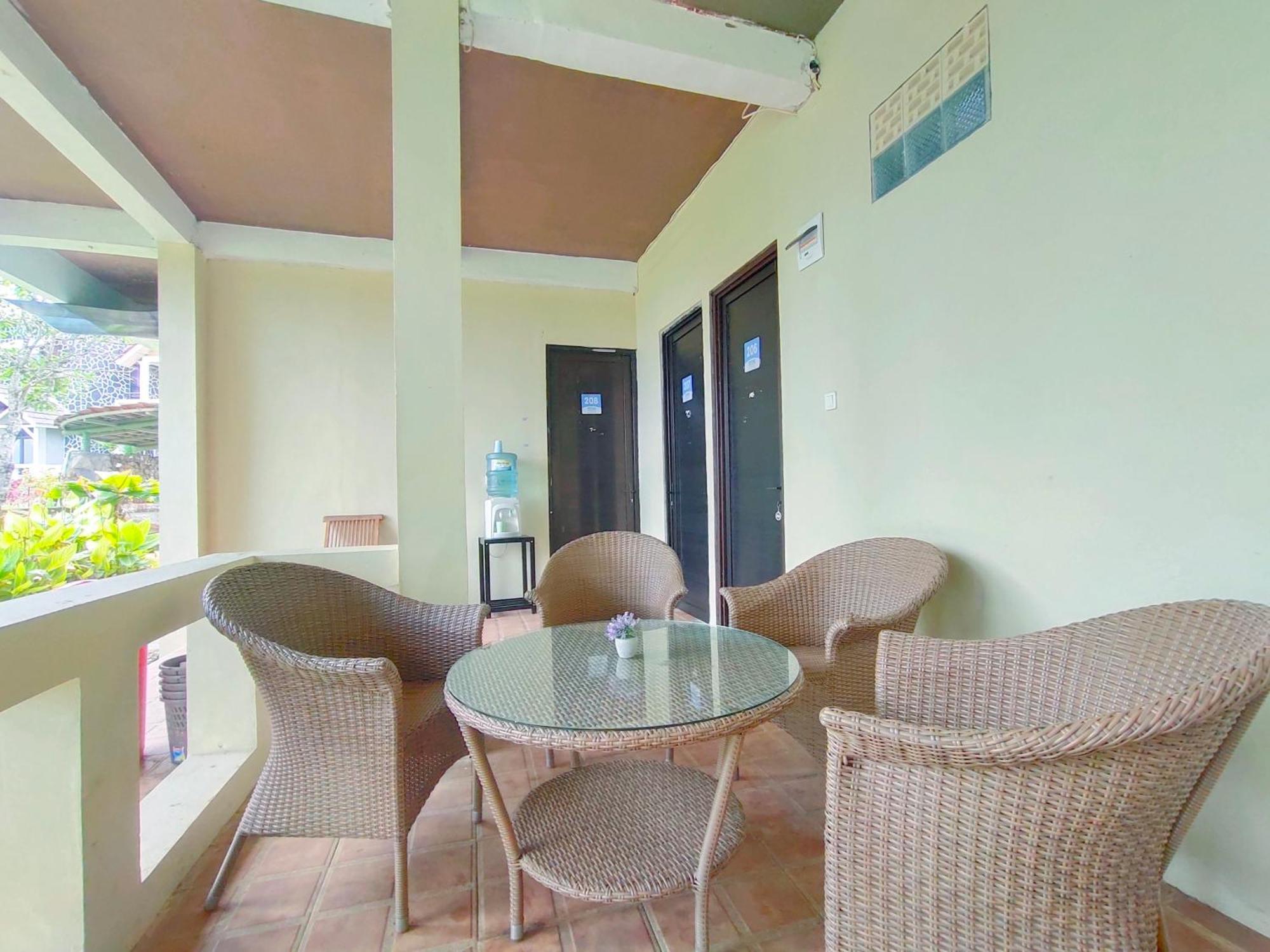 Degung Hillside Hotel Bogor Bagian luar foto